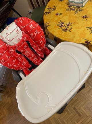 Trona marca Chicco bebé