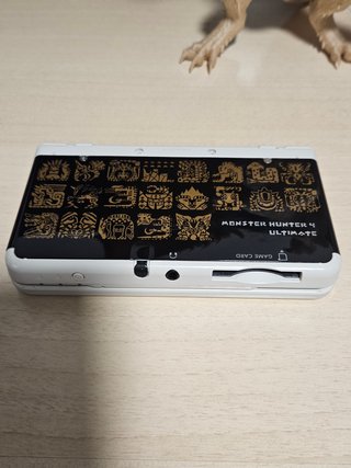 New 3DS Monster Hunter 4