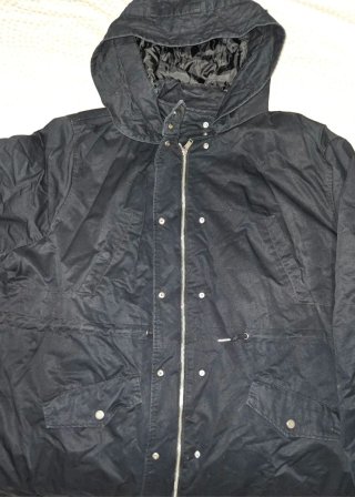 Parka Negra con Capucha H&M Divided 4XL