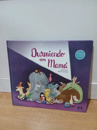 Libro infantil Durmiendo con mamá (Susanna Isern)