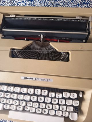 Olivetti Lettera 25 Máquina de Escribir Vintage