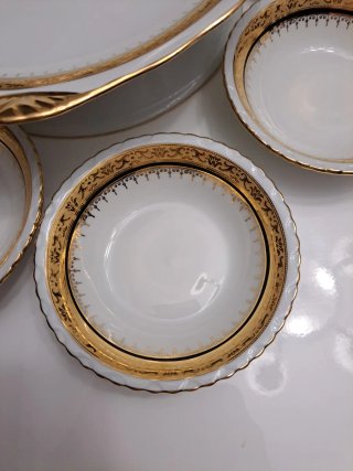 Juego de porcelana Limoges dorado