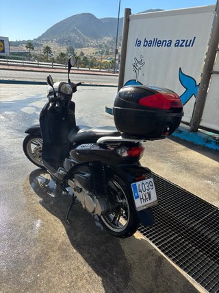 Peugeot Tweet 125cc 2014
