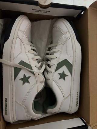 Zapatos Converse Hombre Blancos y Verdes