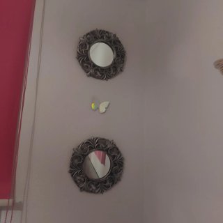 Decoración de pared mariposa y espejos. Son tres 5