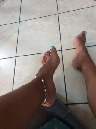 Cavigliera perle sintetiche color oro