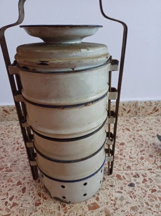 Fiambrera antigua loza varios pisos