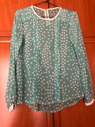 Lote 2 blusas lunares rosa y turquesa