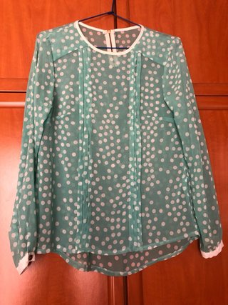 Lote 2 blusas lunares rosa y turquesa