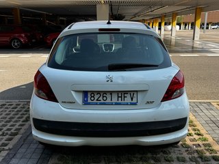 AÑO 2011 Peugeot 207