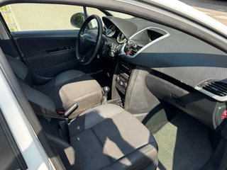 AÑO 2011 Peugeot 207