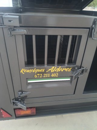 Remolque para perros 4 puertas escopetero depósito