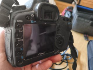 Canon 5D Mark II + Objetivo EF 50mm f/1.8 y extras