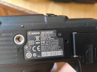 Canon 5D Mark II + Objetivo EF 50mm f/1.8 y extras