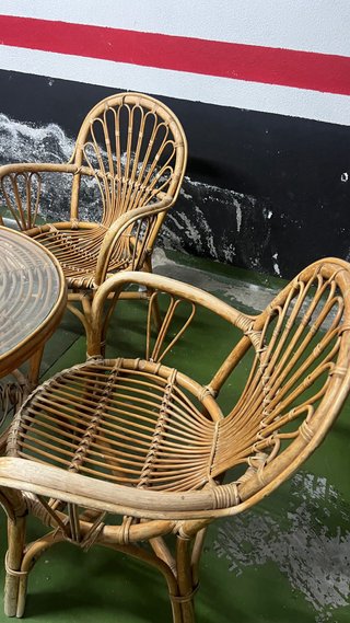 Conjunto mesa y sillas bambú vintage