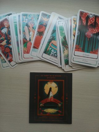 Tarot de lo Divino Yoshi Yoshitani