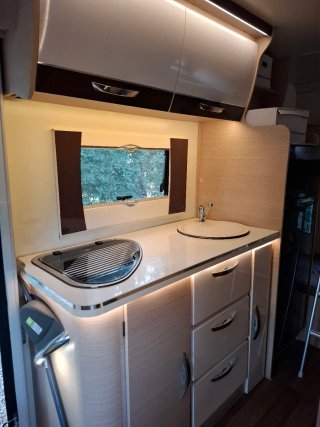 Autocaravana McLouis Glamys 40 Gold 6 plazas