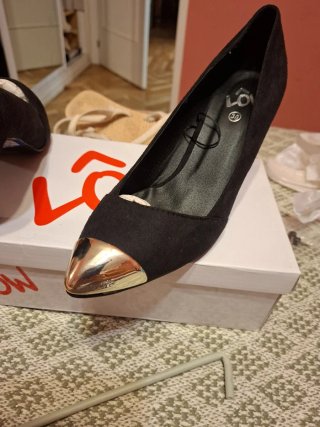 Zapatos de salón ante y metal negro talla 38