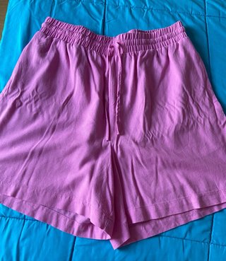Conjunto rosa chicle camisa y shorts