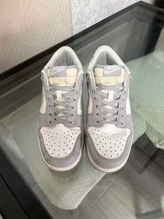 Nike Dunk Low Gris y Blanco
