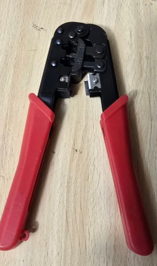 Crimpadora y pelacables profesional