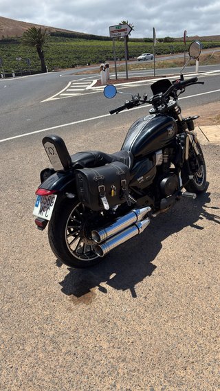 Moto Mitt Custom 440cc Negra