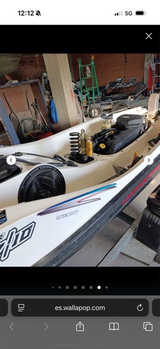 Moto de agua SeaDoo GTX 215 iS roja y blanca