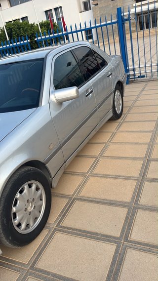 Mercedes-Benz Clase C 2000