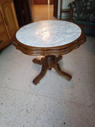 Mesita redonda mármol y madera