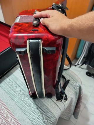 Acordeón Estrella 120 Bajos