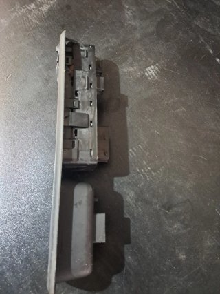 Mando Elevalunas Peugeot 3008