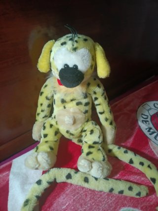 21 peluches variados