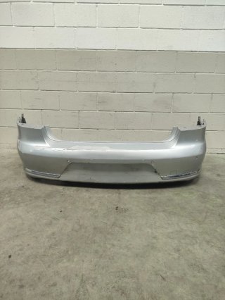 Parachoques trasero VW Passat B7 de 2012.