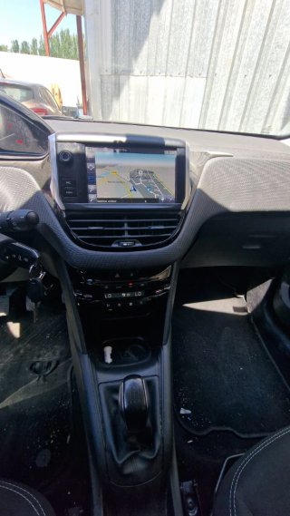Peugeot 308 2016