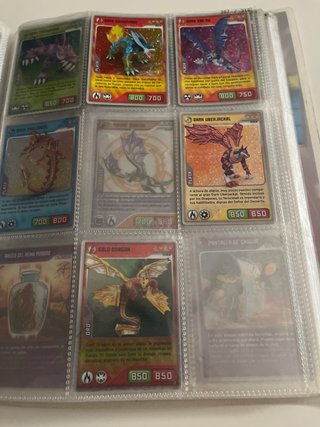 Álbum Invizimals, Bastantes cromos!Acepto ofertas!