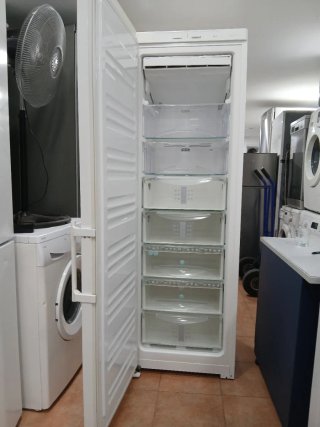 Congelatore verticale Miele bianco
