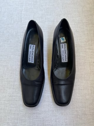 Tacones Balenciaga de cuero negro