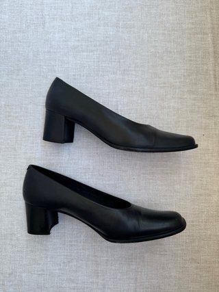Tacones Balenciaga de cuero negro