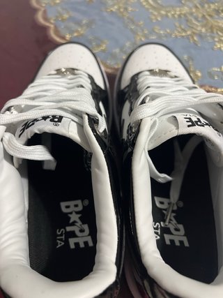 Zapatillas BAPE Negras y Blancas