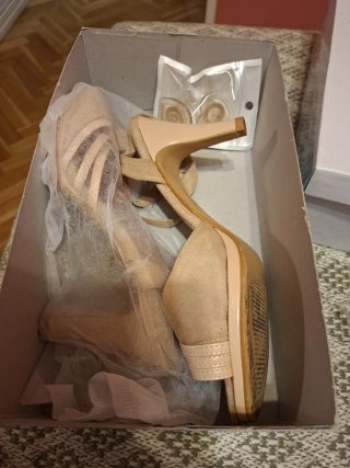 Sandalias tacón fino ante y cuero