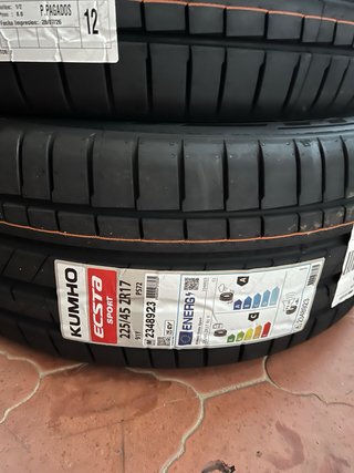 Neumáticos Kumho Ecsta 245/40 ZR17 XL 95Y