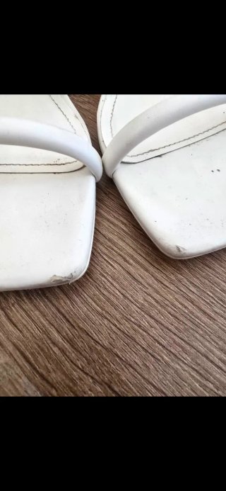 Sandalias Pull&Bear blancas