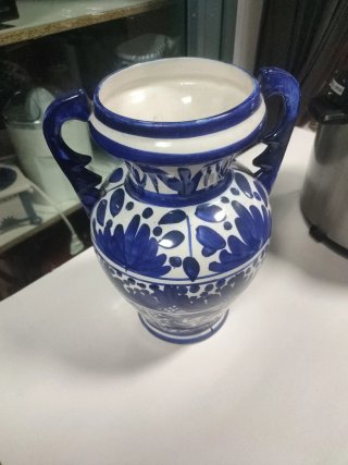 Jarrón Cerámica Azul y Blanco