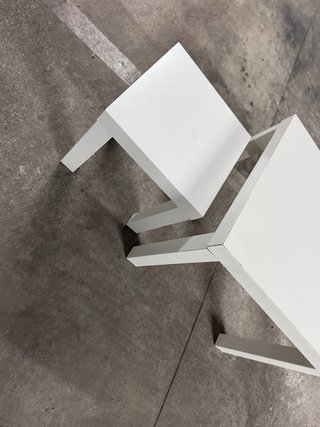Mesa auxiliar blanca Ikea