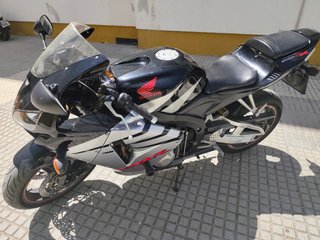 Honda CBR 600 RR Sportbike