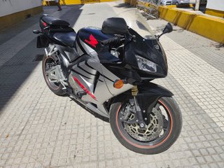 Honda CBR 600 RR Sportbike