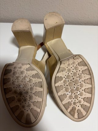 Sandalias Geox Beige y Doradas Talla 38