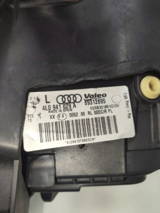 Faros Xenon Audi Q7 4.2 TDI de 2009.