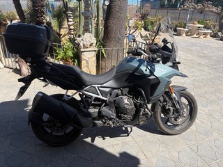 Suzuki V-Strom 800 Adventure Touring