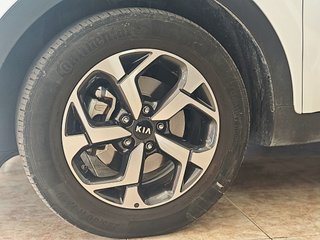 KIA SPORTAGE HYBRID 107.000km 1.6 MHEV DRIVE PLUS